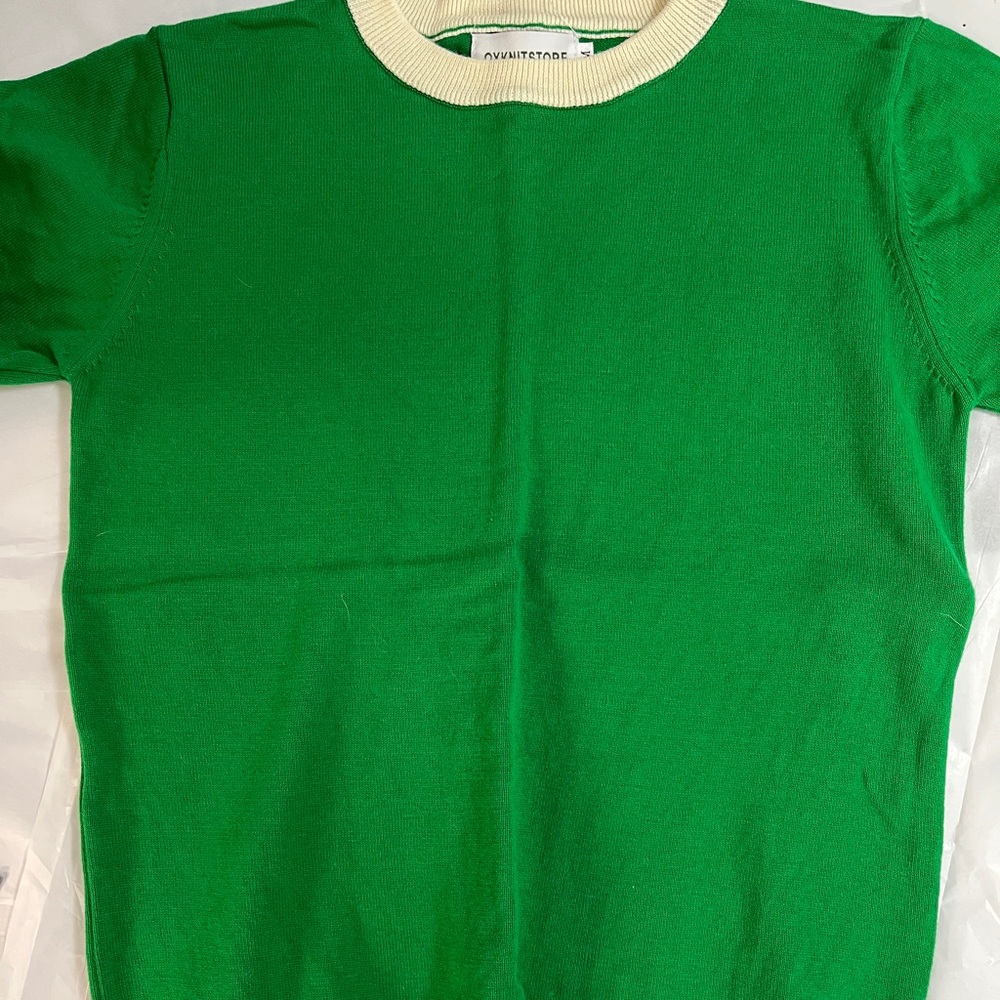 Oxknit NWOT Medium Green Crew Neck Women's short sleeve Sweater Classic Pullover